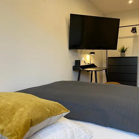 Lightplace • Grosse • 3 Schlafzimmer • Boxspring • Smart Tv • Biergarten • Restaurant *