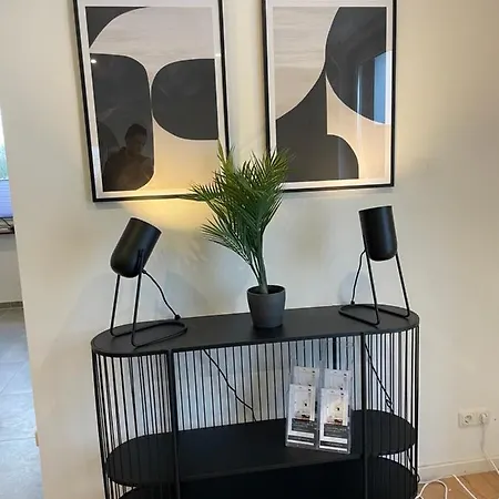 Lightplace • Grosse • 3 Schlafzimmer • Boxspring • Smart Tv • Biergarten • Restaurant *