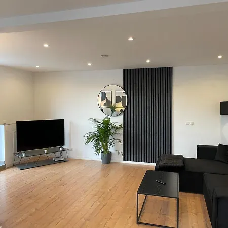 Lightplace • Grosse • 3 Schlafzimmer • Boxspring • Smart Tv • Biergarten • Restaurant アパート *