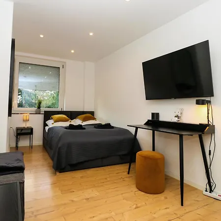 Lightplace • Grosse • 3 Schlafzimmer • Boxspring • Smart Tv • Biergarten • Restaurant *