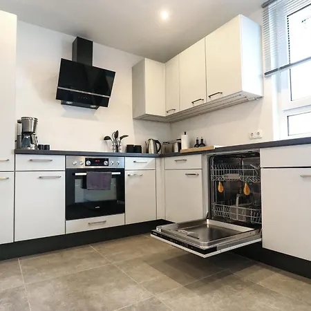 Διαμέρισμα Lightplace • Grosse • 3 Schlafzimmer • Boxspring • Smart Tv • Biergarten • Restaurant *