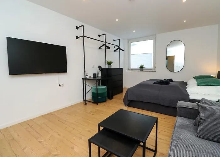 Lightplace • Grosse • 3 Schlafzimmer • Boxspring • Smart Tv • Biergarten • Restaurant * Braunschweig